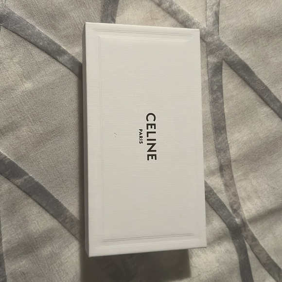 COPY - Celine Sunglasses white gift box - Picture 4 of 5
